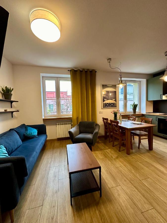 Jazz Apartament Czestochowa Centrum 2-Bedroom Zewnętrze zdjęcie